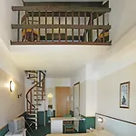Eden Hotel 3*