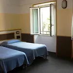 Eden Hotel 3*